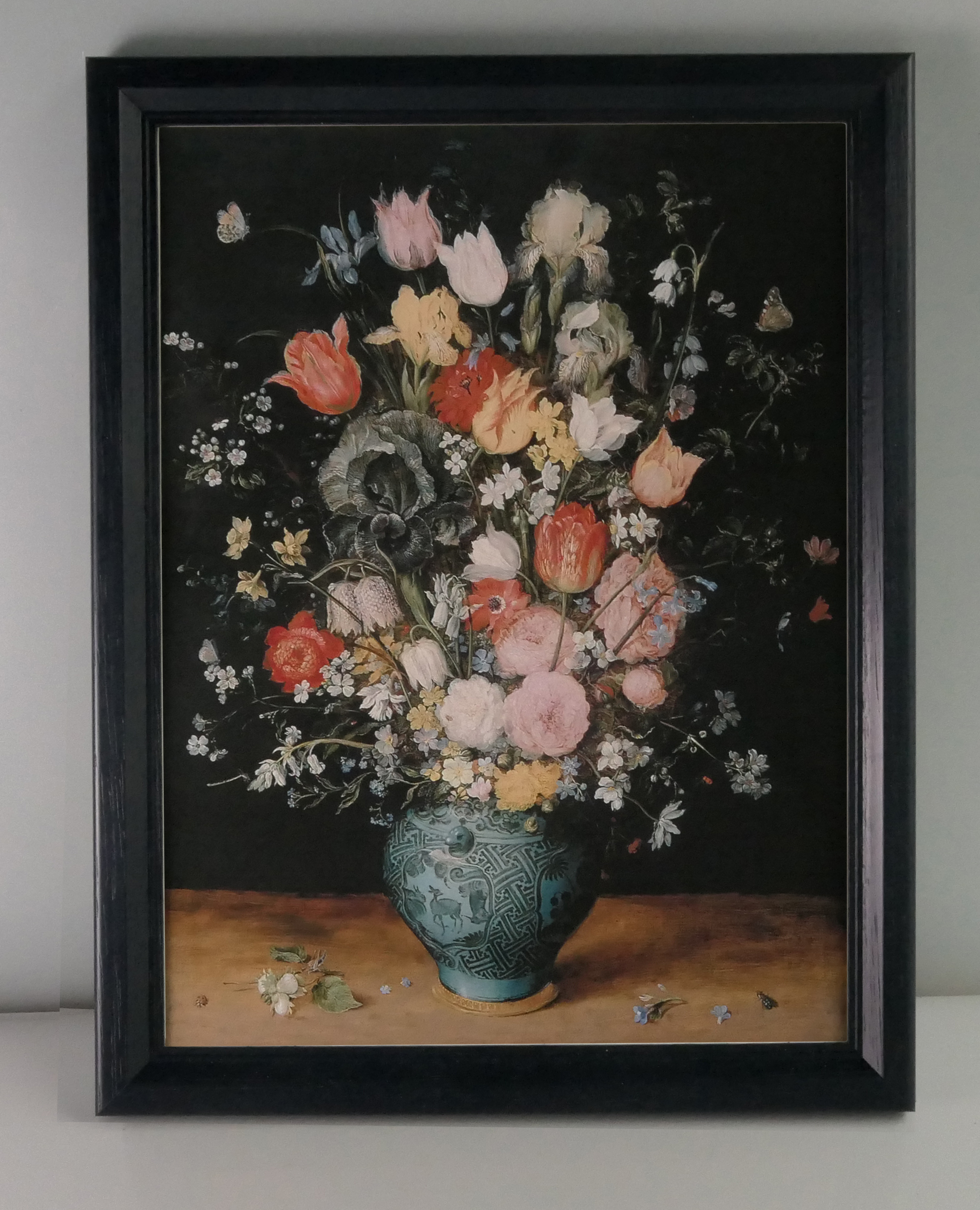 額装品（Ａ４）：JBO002-A4G-MS
：Bouquet of flowers in a blue vase