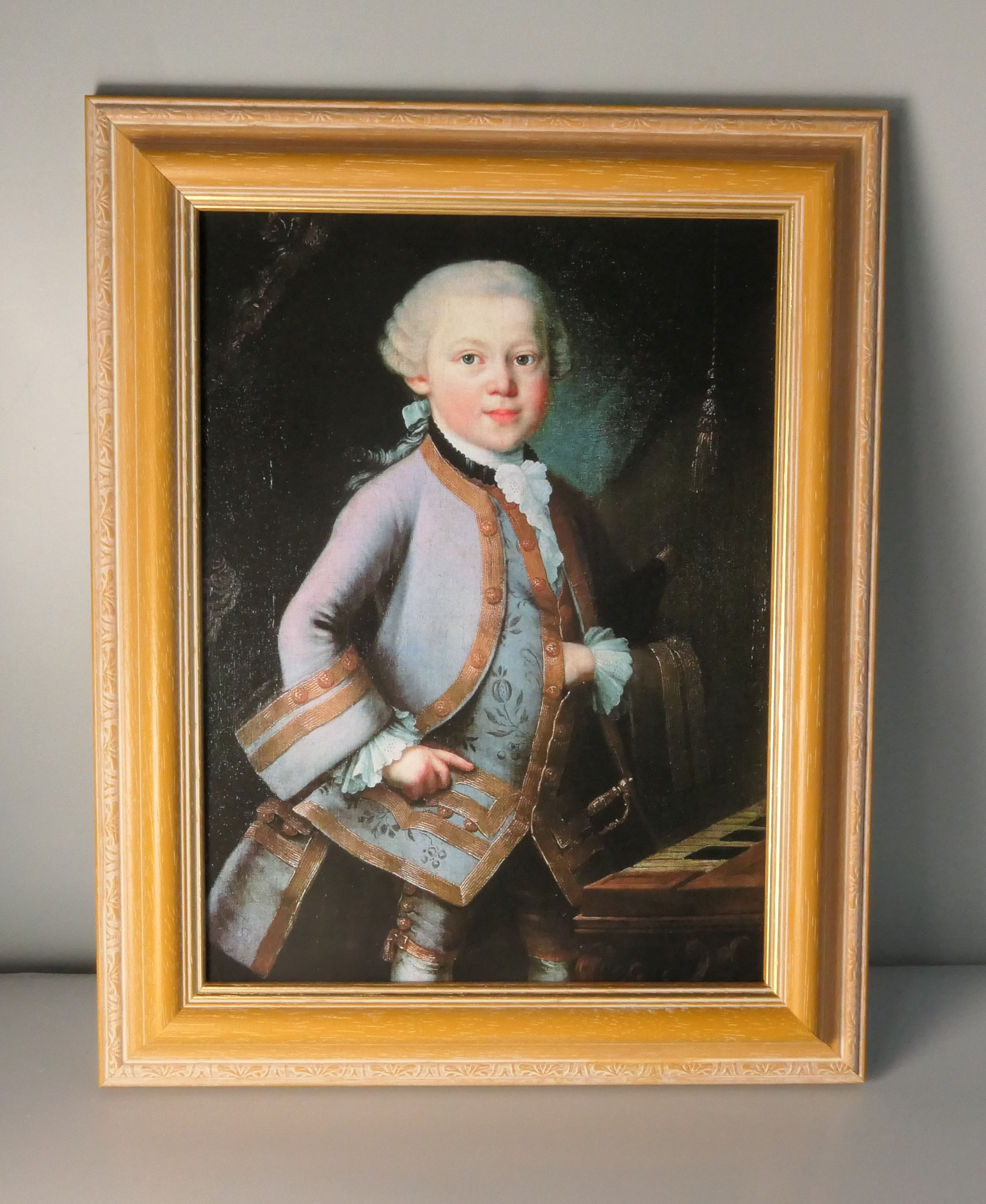 額装品（Ａ５）：M020-A5G-B
：モーツァルトの肖像画（６歳）